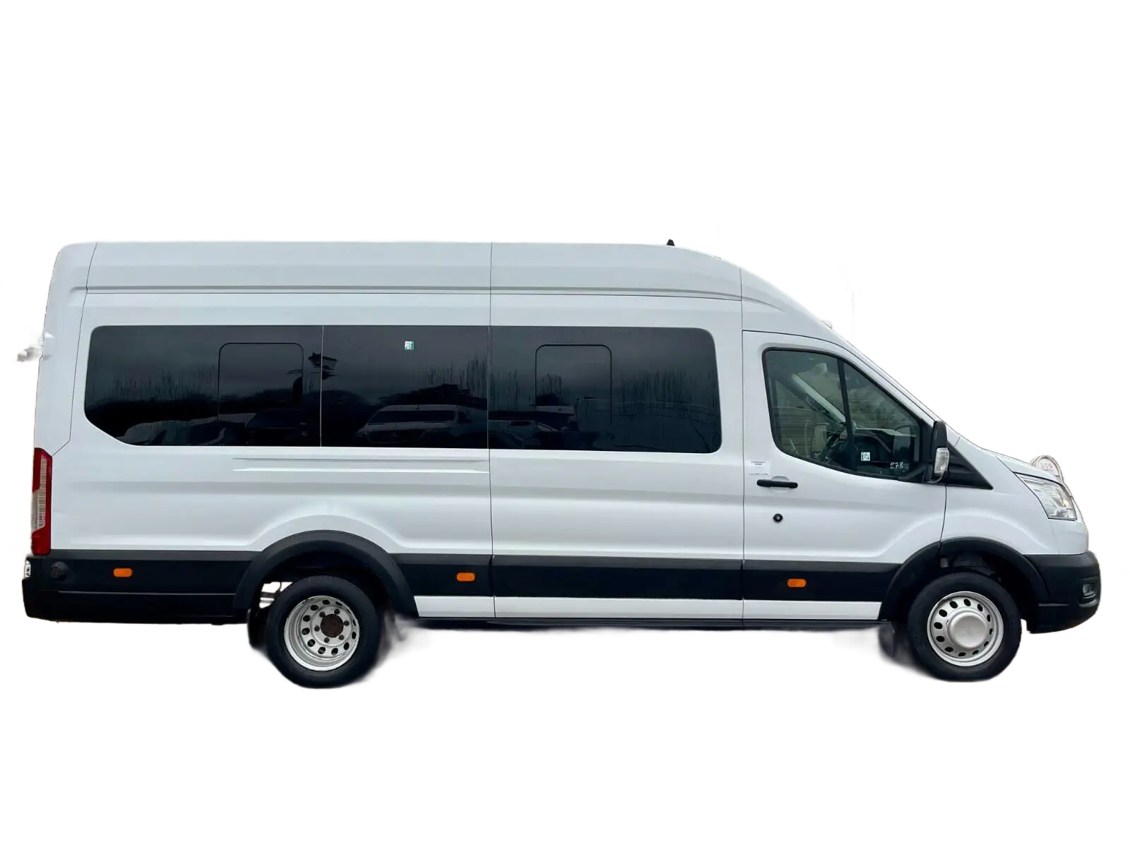 8 to 16 seater minibus for Leeds Bradford Airport transfers in Leeds